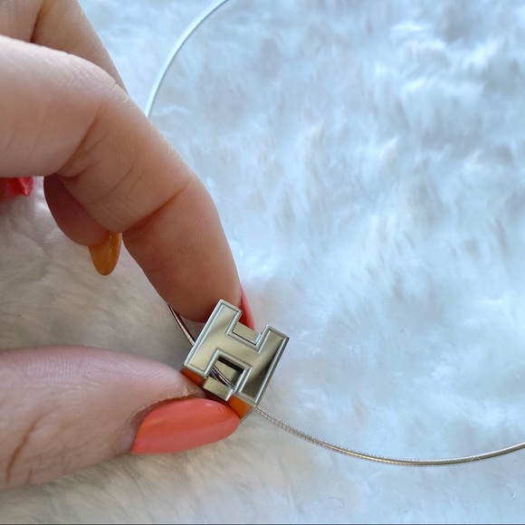✈️sold✈️Brand new HERMES CAGE D'H NECKLACE - Picture 3 of 4